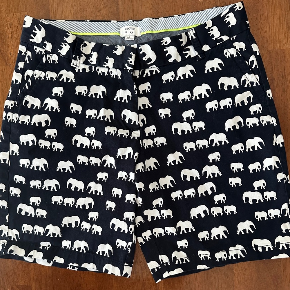 Crown & Ivy Blue and White Flat Front Shorts